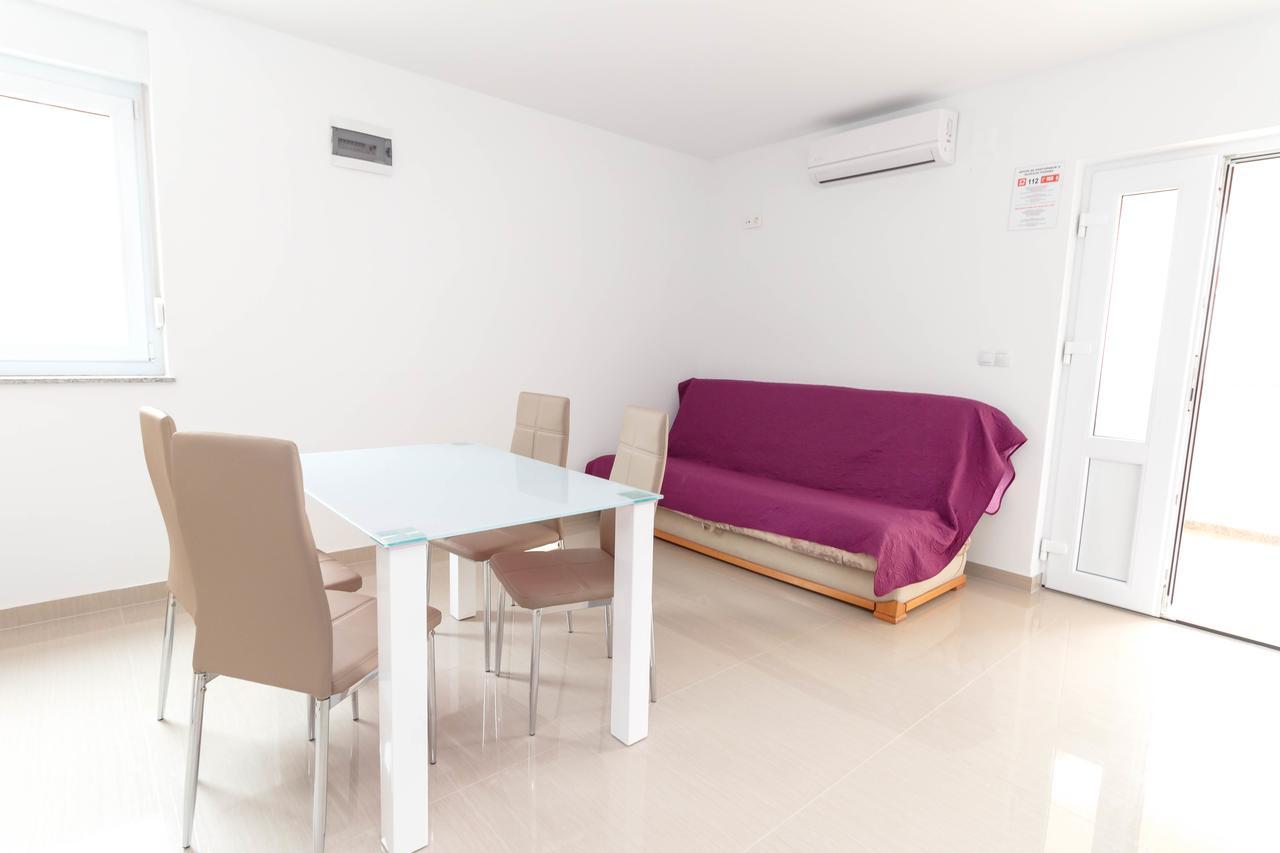 Summer Fun Apartments Новаля Екстер'єр фото