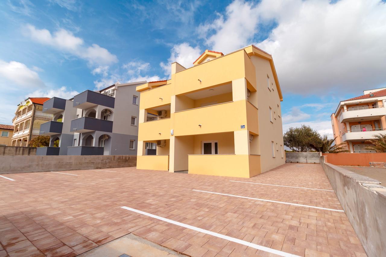Summer Fun Apartments Новаля Екстер'єр фото